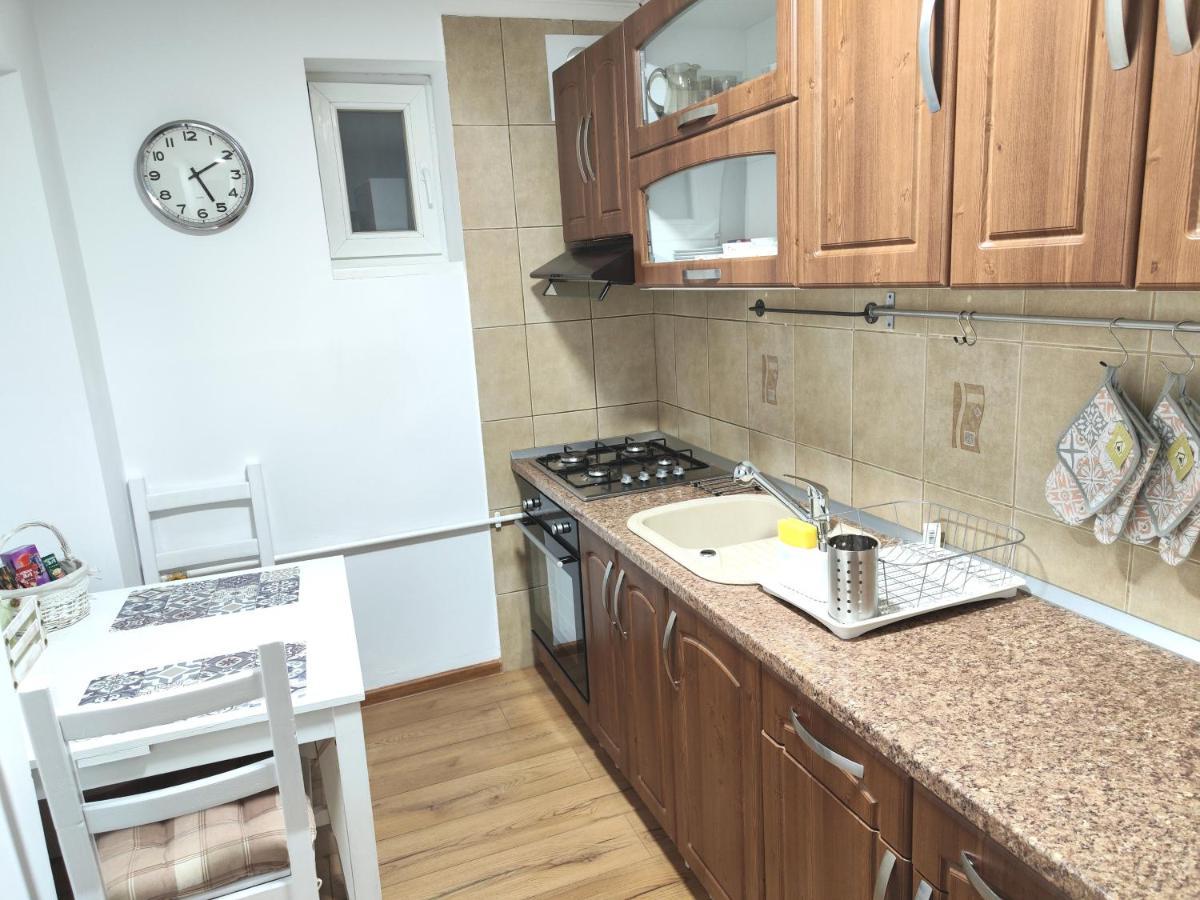 Platinum Apartment - Apartament Cu 3 Camere, 2 Dormitoare, 2 Bai, Bucatarie Complet Utilata, 2 Balcoane 부쿠레슈티 외부 사진